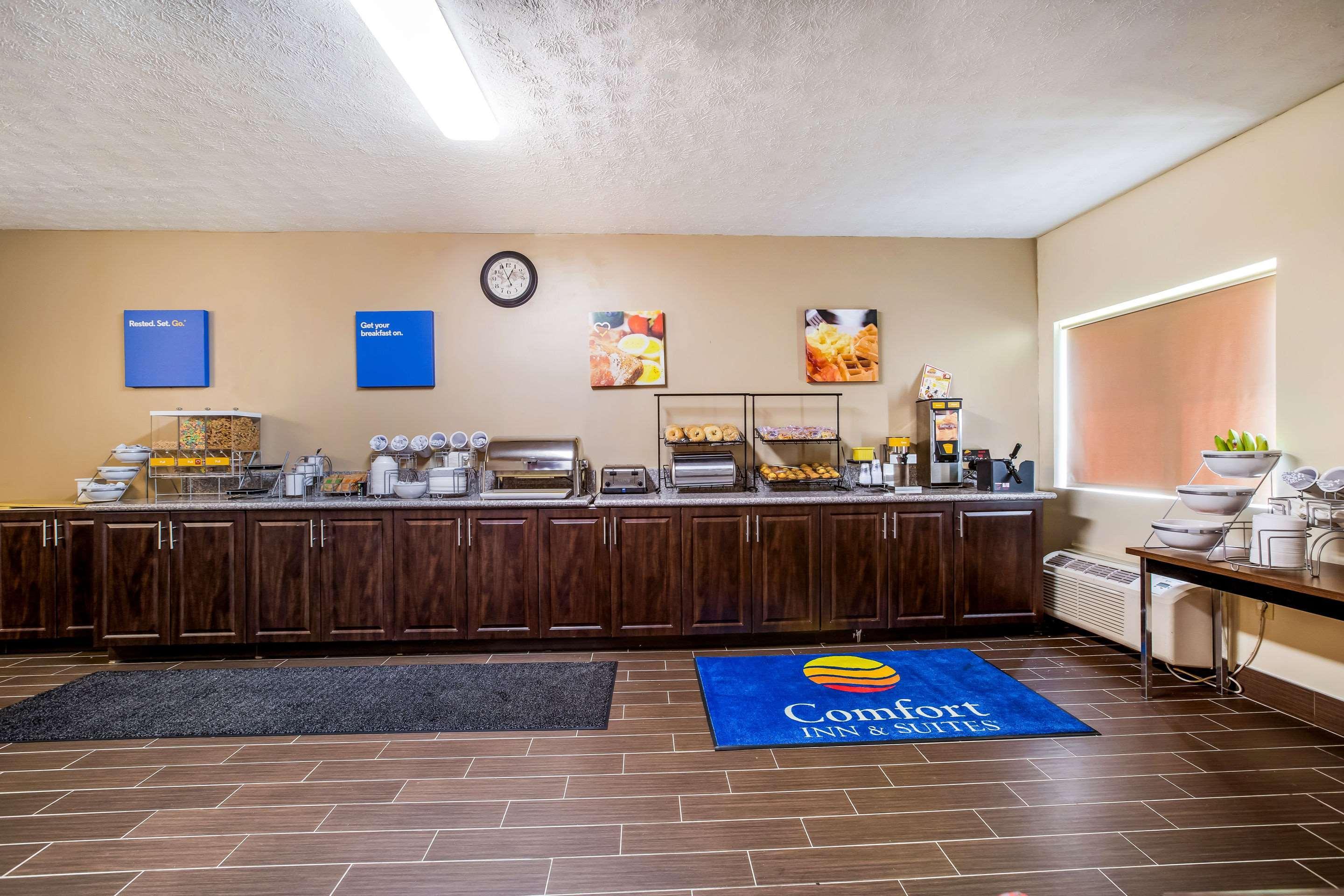 Comfort Inn & Suites Fairborn Near Wright Patterson Afb Εξωτερικό φωτογραφία