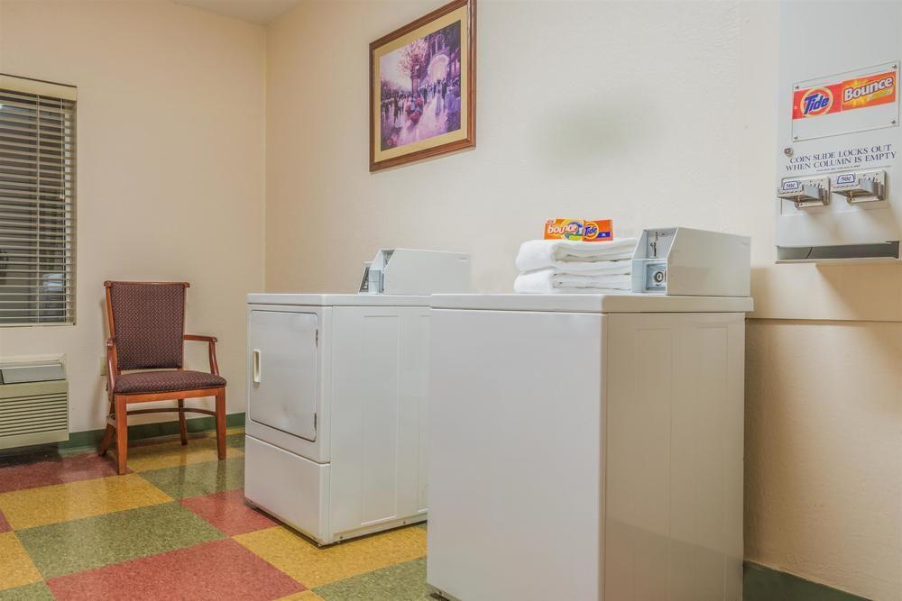 Comfort Inn & Suites Fairborn Near Wright Patterson Afb Εξωτερικό φωτογραφία