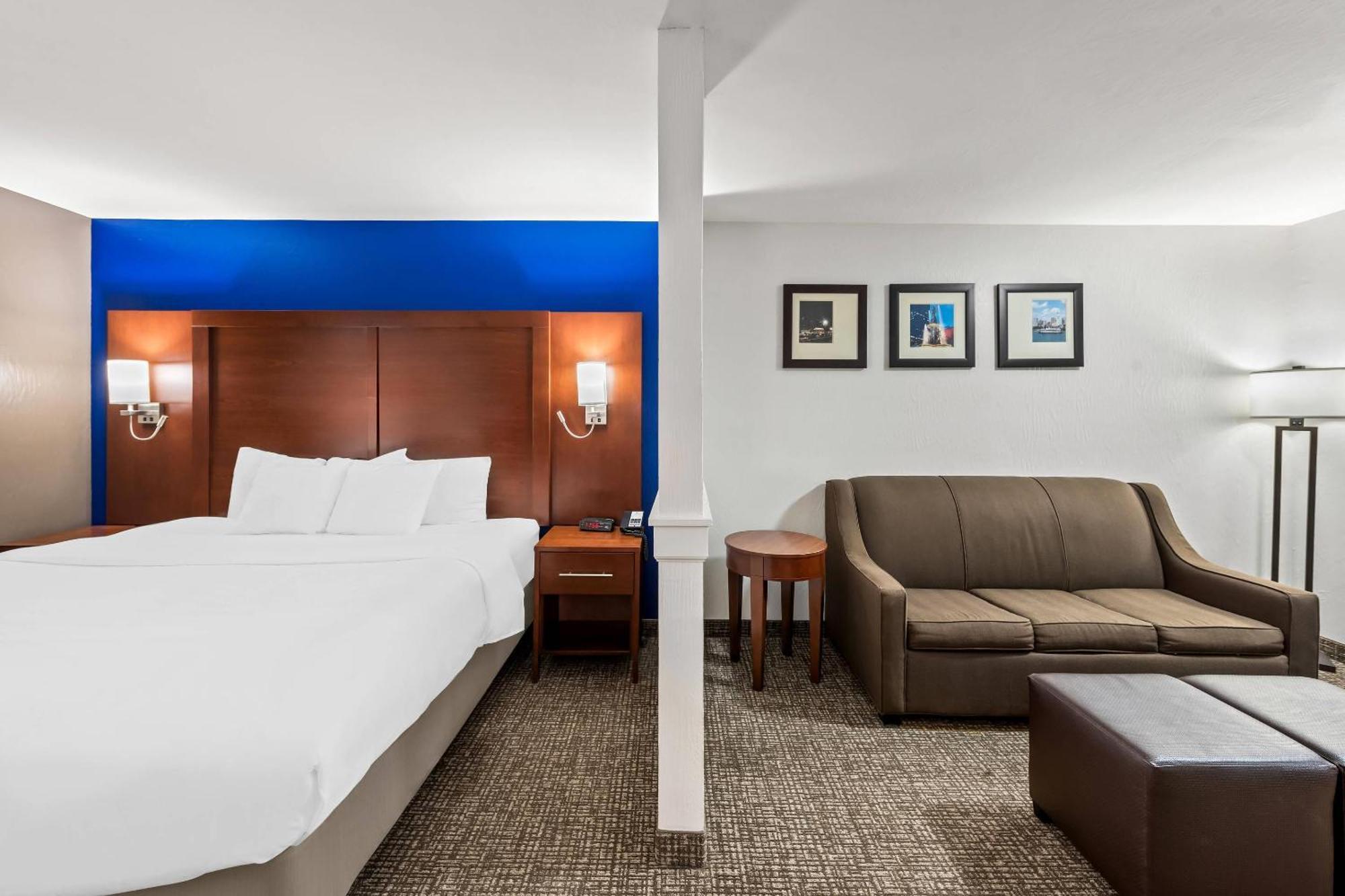 Comfort Inn & Suites Fairborn Near Wright Patterson Afb Εξωτερικό φωτογραφία