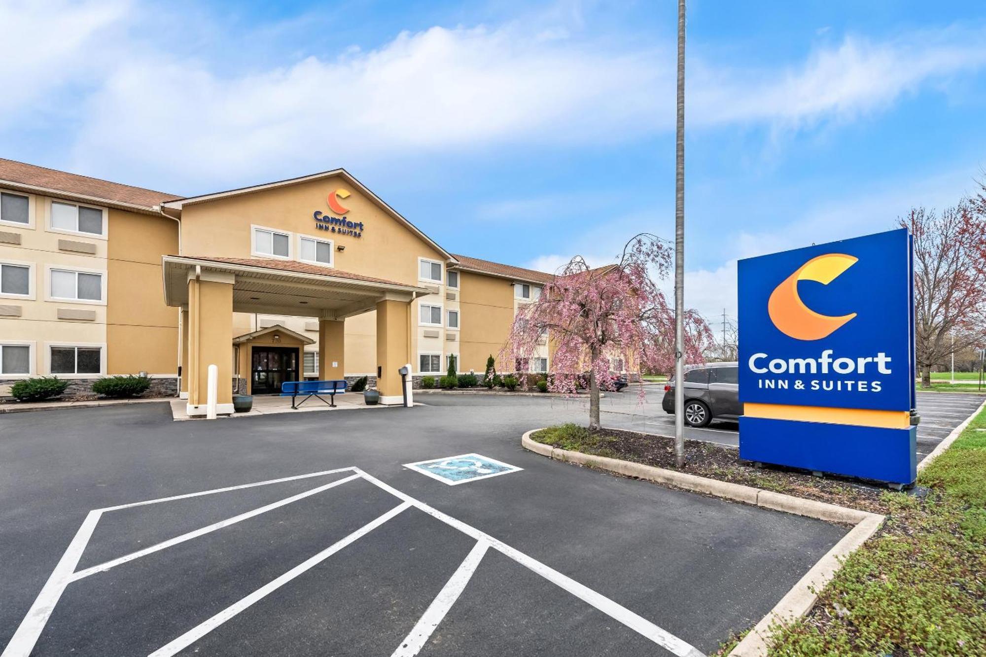Comfort Inn & Suites Fairborn Near Wright Patterson Afb Εξωτερικό φωτογραφία