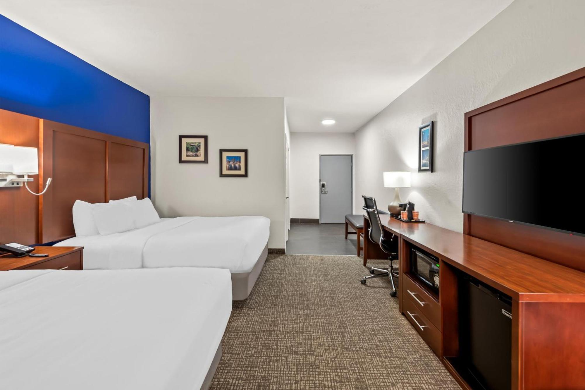 Comfort Inn & Suites Fairborn Near Wright Patterson Afb Εξωτερικό φωτογραφία