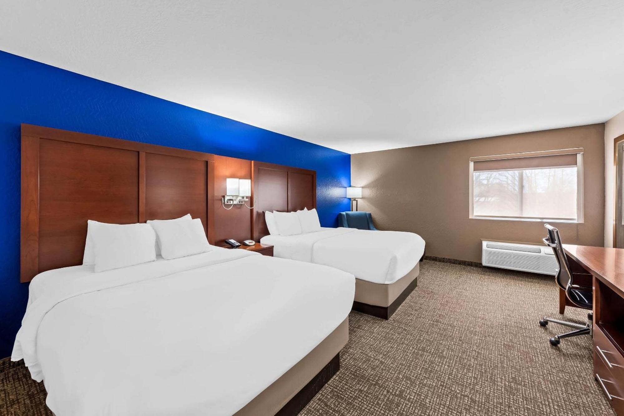 Comfort Inn & Suites Fairborn Near Wright Patterson Afb Εξωτερικό φωτογραφία