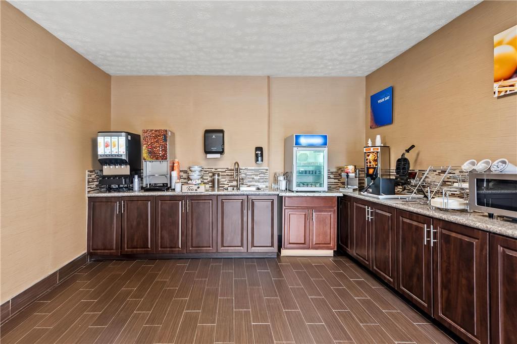 Comfort Inn & Suites Fairborn Near Wright Patterson Afb Εστιατόριο φωτογραφία